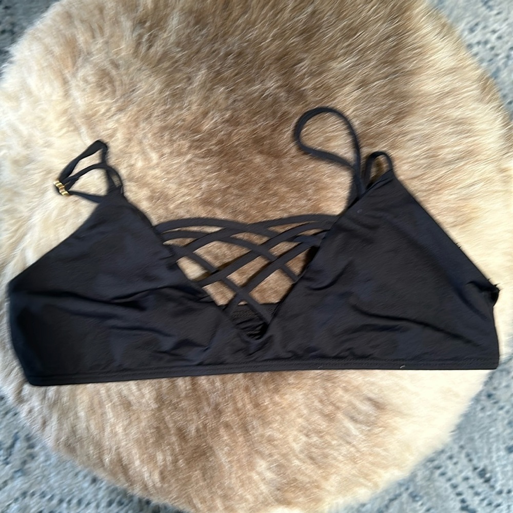 L space bikini top